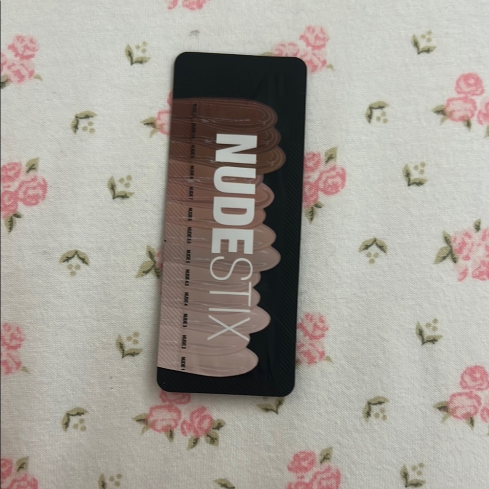 NUDESTIX NudeFix Concealer